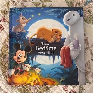 Disney Bedtime Favorites Quilt with Mickey and Simba